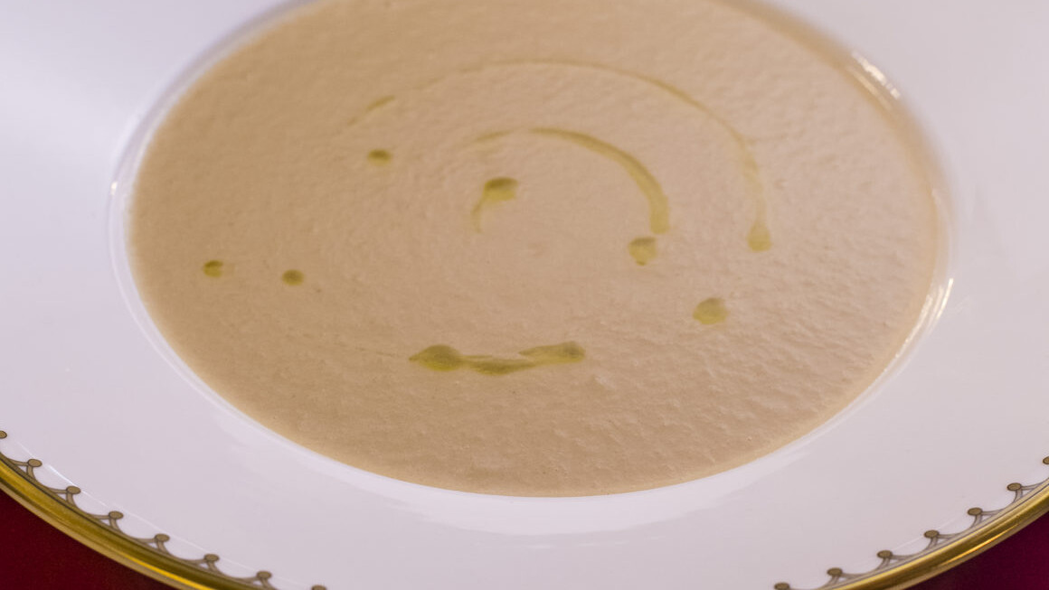 White onion and truffle soup